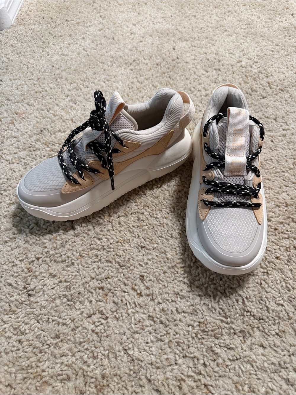 Neutral Beige & White Women's Fashion Sneakers